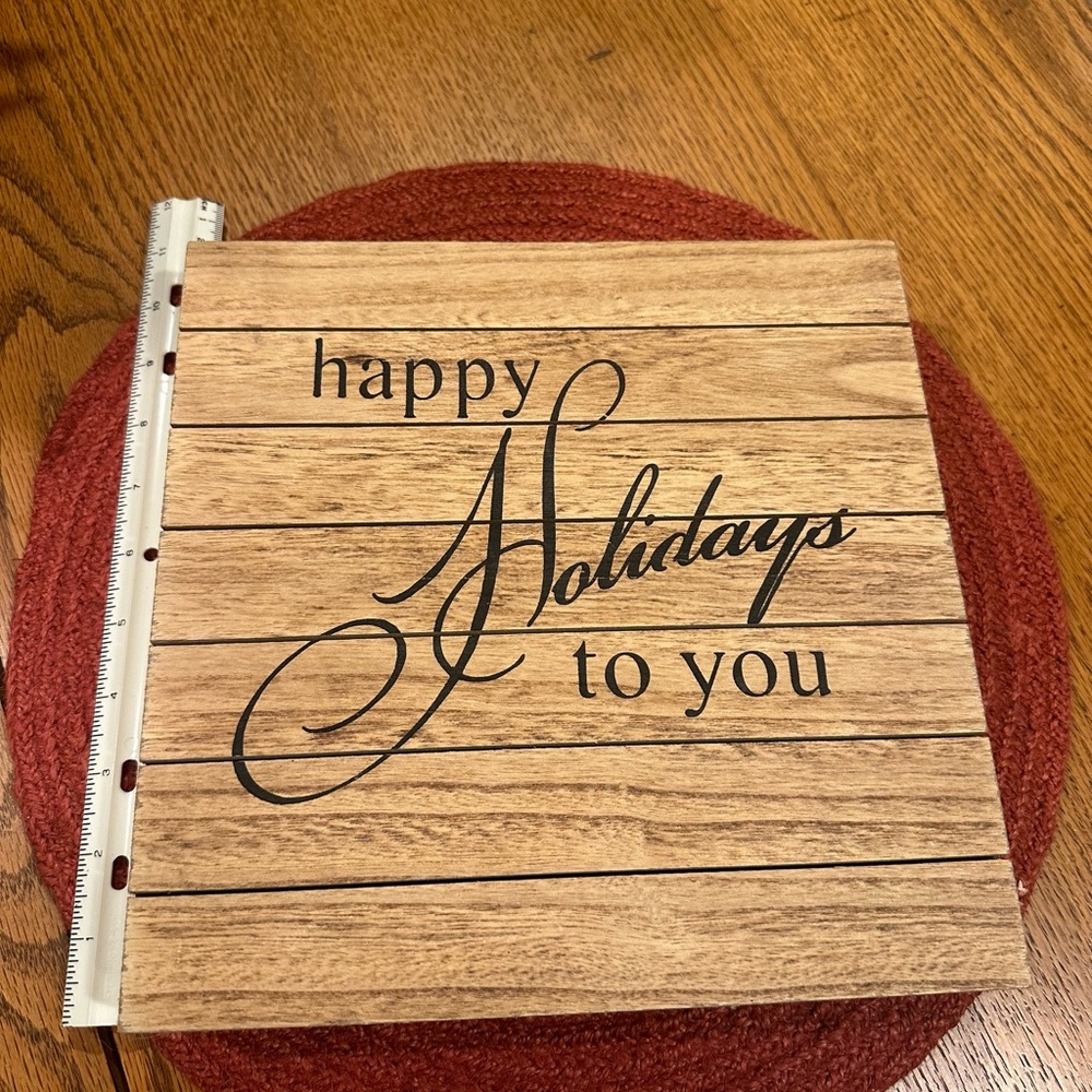 NWOT Holiday Wall Plaque
